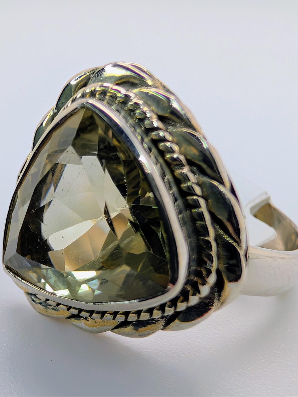 Trillion Cut Lemon Quartz S925 Sterling Silver Gemstone Ring Size 7 1/4 - Picture 2 of 6